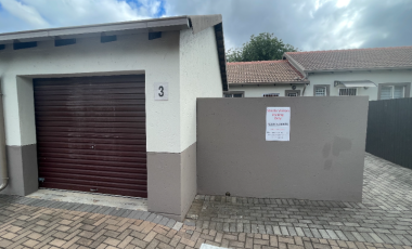 2 Bedroom Unit in Thatchview Complex, The Reeds, Centurion