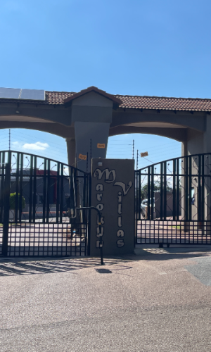 4 Bedroom Family Home in Marokyn Villas, Magalieskruin, Pta
