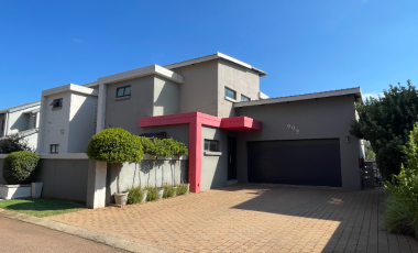 4 Bedroom Family Home in Marokyn Villas, Magalieskruin, Pta