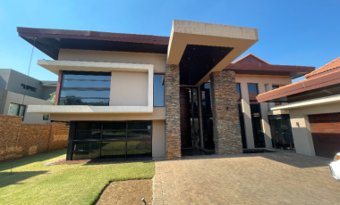 Large luxury home in Meyersdal Eco Estate