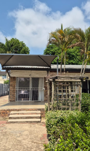 2 residential properties in White River!