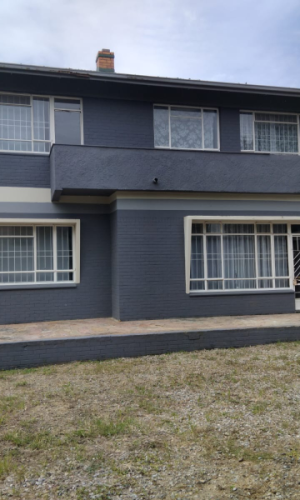 Double Storey House on Large Stand in Heilbron, FS