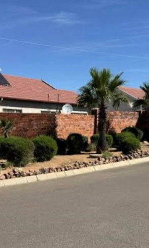3 Bedroom Family Home in Bauhinia Estate, Duvha Park