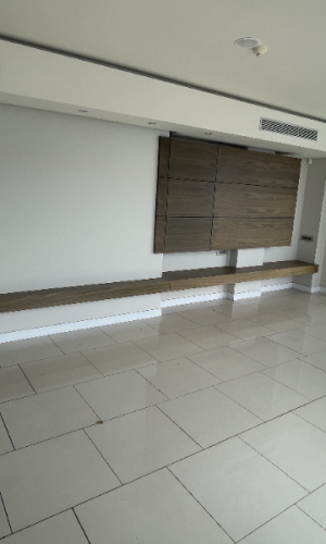 3 Bedroom in Iconic Embassy Towers, Sandhurst!!